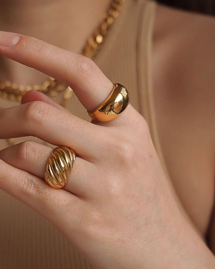 Read more about the article How to Buy Authentic Gold Jewelry in South Asia (2025 Guide: Hallmark, Purity Checks & Smart Tips)